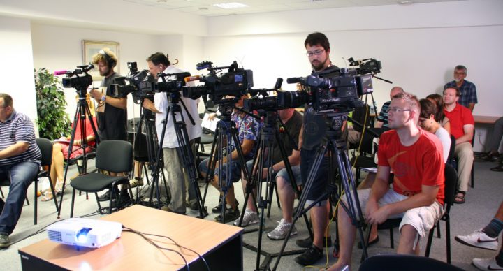 Réussir des prises de parole avec les médias : média training